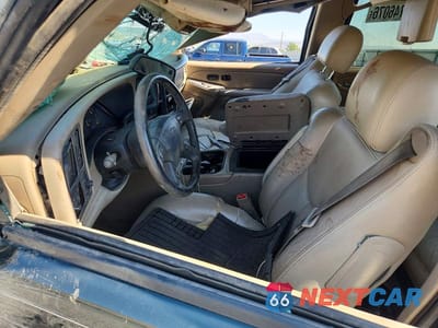 Zdjęcie 7 z 13 samochodu: 2004 CHEVROLET TAHOE K1500 VIN:1GNEK13Z74J139484 - miniatura