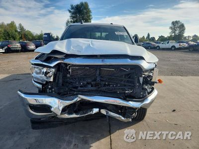 Piąte zdjęcie samochodu w środku: 2024 RAM 2500 TRADESMAN VIN:3C6UR5CL4RG365713 - miniatura