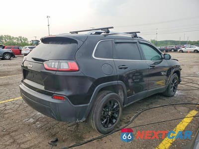 Trzecie zdjęcie samochodu z tyłu: 2019 JEEP CHEROKEE LATITUDE PLUS VIN:1C4PJLLB6KD384193 - miniatura