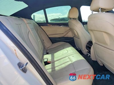 Zdjęcie 10 z 12 samochodu: 2019 BMW 530 I VIN:WBAJA5C50KWW39241 - miniatura