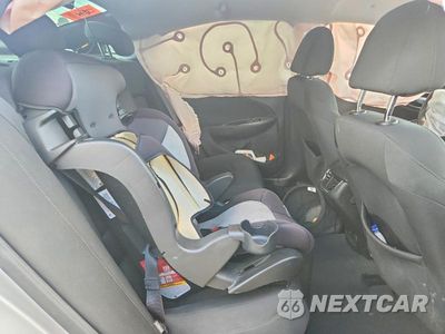 Zdjęcie 10 z 12 samochodu: 2021 CHEVROLET MALIBU LT VIN:1G1ZD5STXMF007081 - miniatura