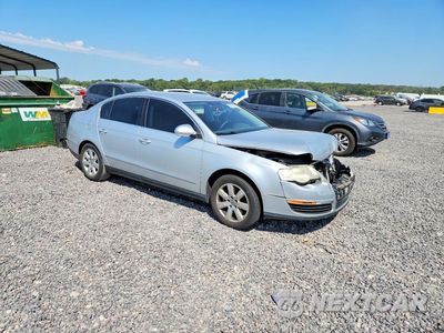 Czwarte zdjęcie samochodu z boku: 2008 VOLKSWAGEN PASSAT TURBO VIN:WVWJK73C78E084281 - miniatura