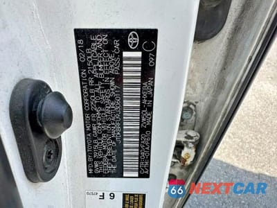 Zdjęcie 10 z 10 samochodu: 2018 TOYOTA PRIUS ONE VIN:JTDKBRFU9J3060117 - miniatura