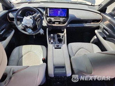 Zdjęcie 8 z 13 samochodu: 2024 TOYOTA GRAND HIGHLANDER HYBRID MAX PLATINUM VIN:5TDADAB55RS006278 - miniatura