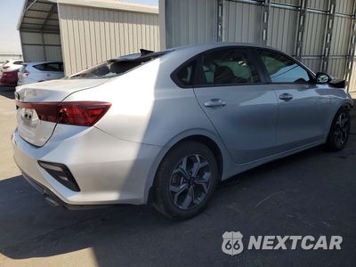 Trzecie zdjęcie samochodu z tyłu: 2020 KIA FORTE LXS VIN:3KPF24ADXLE162081 - miniatura