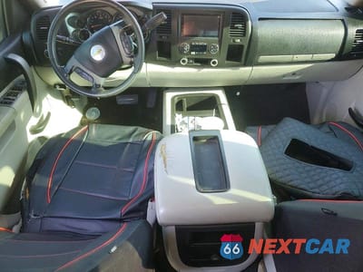 Zdjęcie 8 z 12 samochodu: 2011 CHEVROLET SILVERADO C1500 LT VIN:3GCPCSE01BG200023 - miniatura