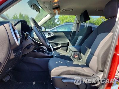 Zdjęcie 7 z 13 samochodu: 2020 KIA SOUL LX VIN:KNDJ23AU0L7076864 - miniatura