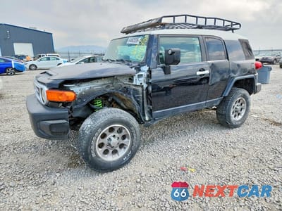 2008 TOYOTA FJ CRUISER BASE JTEBU11F38K035696 - główne zdjęcie licytacji z USA - miniatura