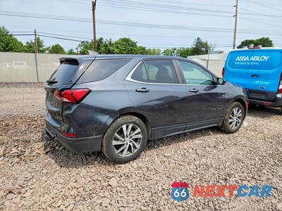 Trzecie zdjęcie samochodu z tyłu: 2022 CHEVROLET EQUINOX LT VIN:3GNAXKEVXNS207339 - miniatura
