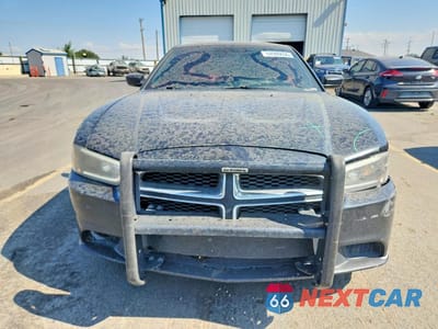 Piąte zdjęcie samochodu w środku: 2011 DODGE CHARGER VIN:2B3CL3CG5BH548817 - miniatura