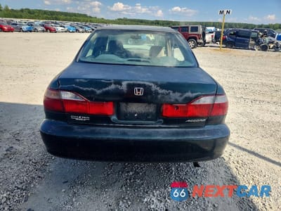 Zdjęcie 6 z 12 samochodu: 1999 HONDA ACCORD LX VIN:1HGCG5547XA139677 - miniatura