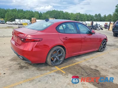 Trzecie zdjęcie samochodu z tyłu: 2017 ALFA ROMEO GIULIA TI VIN:ZARFAECN1H7561781 - miniatura