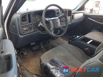Zdjęcie 8 z 12 samochodu: 2001 CHEVROLET SILVERADO C2500 HEAVY DUTY VIN:1GCHC29U11E106053 - miniatura