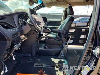 Zdjęcie 7 z 14 samochodu: 2015 TOYOTA SIENNA VIN:5TDXK3DC0FS676369 - miniatura