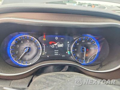 Zdjęcie 9 z 13 samochodu: 2017 CHRYSLER PACIFICA TOURING L PLUS VIN:2C4RC1EG4HR764039 - miniatura
