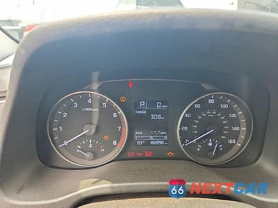 Zdjęcie 9 z 12 samochodu: 2017 HYUNDAI ELANTRA SE VIN:KMHD74LF1HU400685 - miniatura