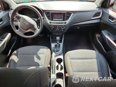 Zdjęcie 8 z 13 samochodu: 2019 HYUNDAI ACCENT SE VIN:3KPC24A38KE062022 - miniatura