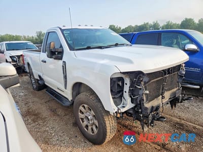 Czwarte zdjęcie samochodu z boku: 2023 FORD F250 SUPER DUTY VIN:1FTBF2BT3PED42792 - miniatura