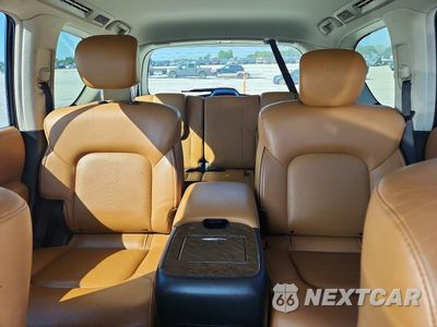 Zdjęcie 10 z 13 samochodu: 2017 INFINITI QX80 SIGNATURE EDITION VIN:JN8AZ2NE6H9157263 - miniatura