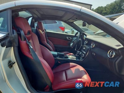 Zdjęcie 10 z 12 samochodu: 2015 MERCEDES-BENZ SLK 250 VIN:WDDPK4HA6FF096841 - miniatura