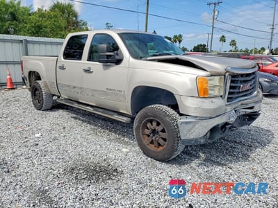 Czwarte zdjęcie samochodu z boku: 2008 GMC SIERRA C2500 HEAVY DUTY VIN:1GTHC23K68F158306 - miniatura