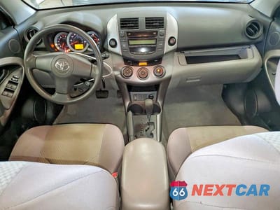 Zdjęcie 8 z 13 samochodu: 2008 TOYOTA RAV4 BASE VIN:JTMBK33V886048334 - miniatura