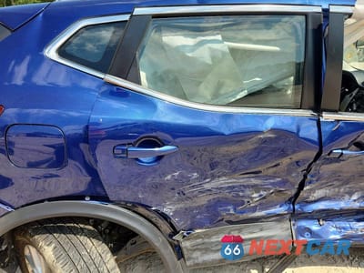 Zdjęcie 10 z 12 samochodu: 2020 NISSAN ROGUE SPORT SV VIN:JN1BJ1CW5LW388696 - miniatura
