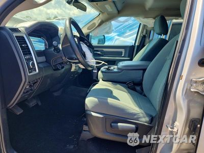Zdjęcie 7 z 12 samochodu: 2017 RAM 1500 SLT VIN:1C6RR7TT2HS655750 - miniatura