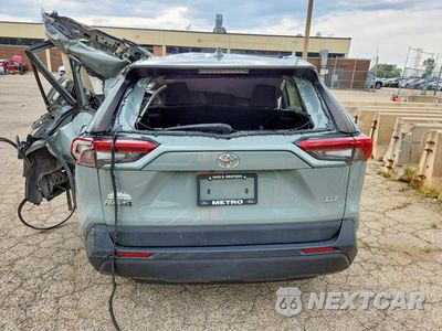Zdjęcie 6 z 13 samochodu: 2021 TOYOTA RAV4 XLE VIN:2T3W1RFV3MW150443 - miniatura