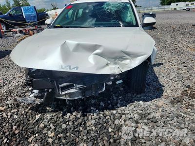 Piąte zdjęcie samochodu w środku: 2025 KIA K4 LXS VIN:3KPFT4DEXSE148004 - miniatura