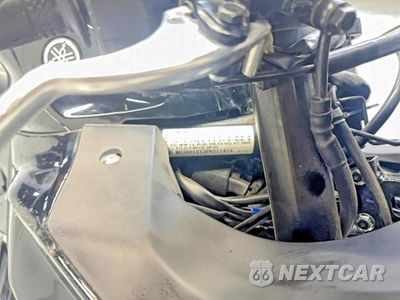 Zdjęcie 10 z 10 samochodu: 2023 YAMAHA YZFR3 A VIN:MH3RH18Y3PK011414 - miniatura