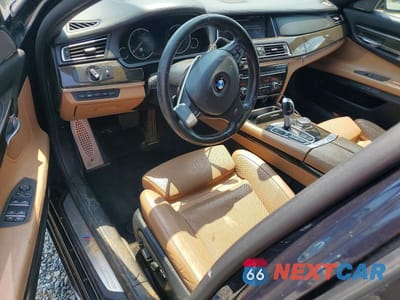 Zdjęcie 8 z 12 samochodu: 2015 BMW 740 LXI VIN:WBAYF4C55FG291818 - miniatura