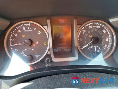 Zdjęcie 9 z 12 samochodu: 2016 TOYOTA TACOMA SR5 V6 VIN:5TFAZ5CN5GX019854 - miniatura