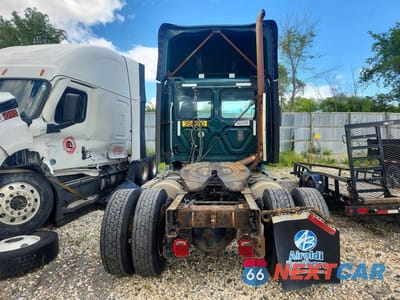 Zdjęcie 6 z 13 samochodu: 2016 FREIGHTLINER CASCADIA 113 VIN:3AKBGADV1GDHE0214 - miniatura