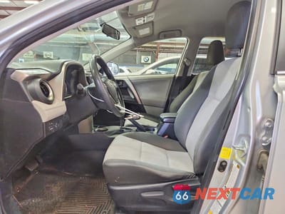 Zdjęcie 7 z 13 samochodu: 2013 TOYOTA RAV4 LE VIN:JTMBFREV6D5012534 - miniatura