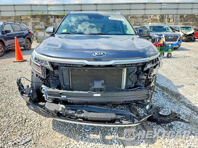 Piąte zdjęcie samochodu w środku: 2021 KIA SELTOS SX VIN:KNDETCA24M7175587 - miniatura