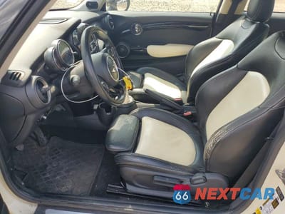 Zdjęcie 7 z 12 samochodu: 2015 MINI COOPER S VIN:WMWXP7C52F2A59705 - miniatura