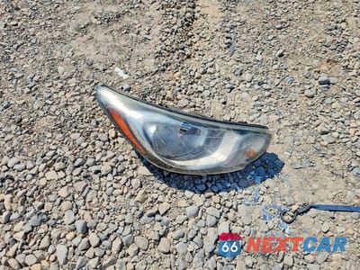 Zdjęcie 12 z 13 samochodu: 2012 HYUNDAI ACCENT GS VIN:KMHCT5AE8CU037723 - miniatura