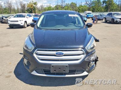 Piąte zdjęcie samochodu w środku: 2019 FORD ESCAPE SE VIN:1FMCU0GDXKUB67239 - miniatura