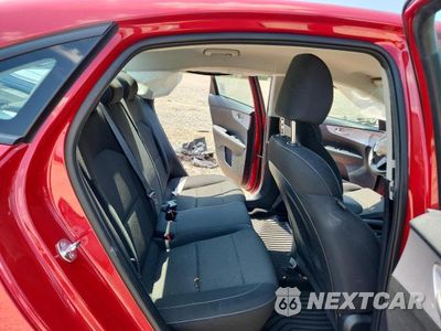 Zdjęcie 10 z 13 samochodu: 2024 KIA FORTE LXS VIN:3KPF24AD9RE834835 - miniatura