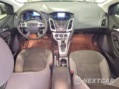 Zdjęcie 8 z 13 samochodu: 2014 FORD FOCUS SE VIN:1FADP3F25EL142461 - miniatura
