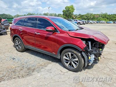 Czwarte zdjęcie samochodu z boku: 2019 KIA SORENTO EX V6 VIN:5XYPHDA59KG566924 - miniatura