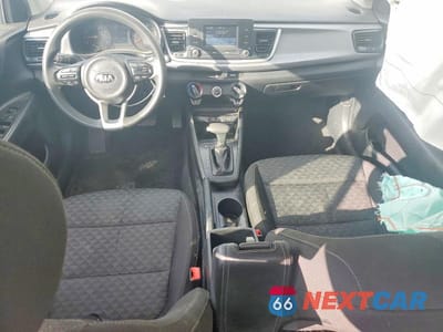 Zdjęcie 8 z 12 samochodu: 2018 KIA RIO S VIN:3KPA24AB1JE050047 - miniatura