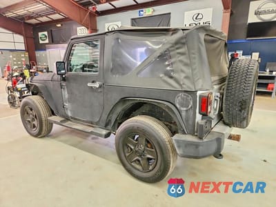 Drugie zdjęcie samochodu z przodu: 2009 JEEP WRANGLER SAHARA VIN:1J4FA54189L709188 - miniatura