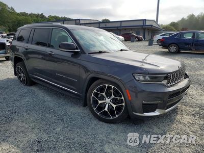 Czwarte zdjęcie samochodu z boku: 2022 JEEP GRAND CHEROKEE L SUMMIT VIN:1C4RJKET5N8582477 - miniatura