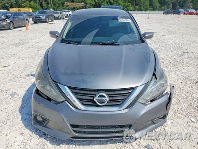 Piąte zdjęcie samochodu w środku: 2018 NISSAN ALTIMA 2.5 SR VIN:1N4AL3AP1JC231102 - miniatura