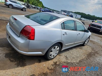 Trzecie zdjęcie samochodu z tyłu: 2005 MITSUBISHI GALANT ES MEDIUM VIN:4A3AB36F65E052882 - miniatura