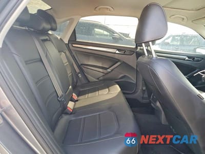 Zdjęcie 10 z 12 samochodu: 2020 VOLKSWAGEN PASSAT R-LINE VIN:1VWMA7A38LC017550 - miniatura