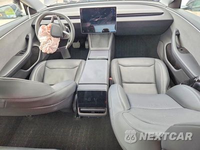 Zdjęcie 8 z 12 samochodu: 2025 TESLA MODEL 3 VIN:5YJ3E1EA6SF977203 - miniatura