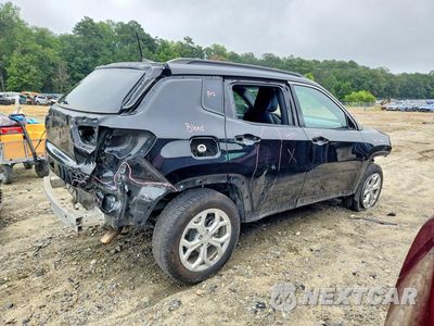 Trzecie zdjęcie samochodu z tyłu: 2024 JEEP COMPASS LATITUDE VIN:3C4NJDBN8RT138873 - miniatura